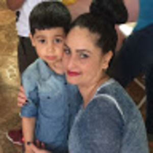 Meet your Posher, Yaima